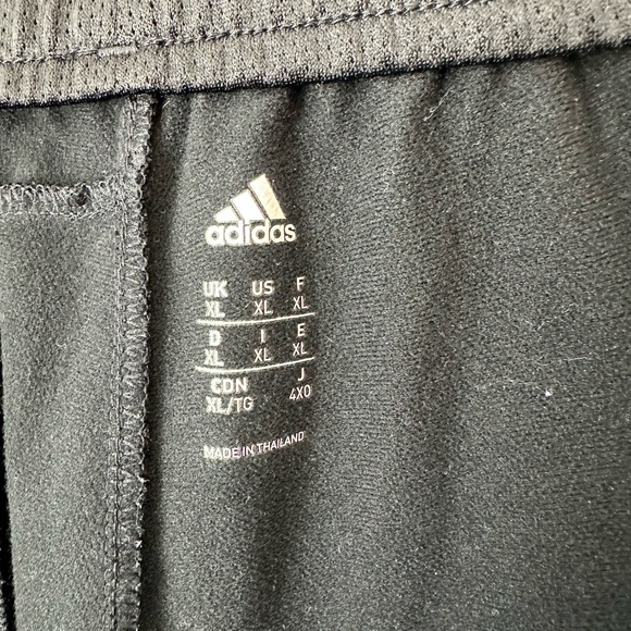 ⭐️ ADIDAS Men’s Tricot 3 Stripe XL Athletic Pants - Picture 5 of 10